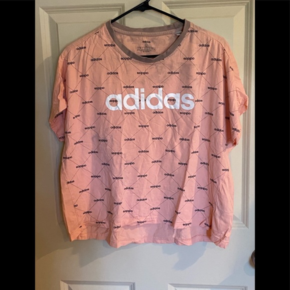 Adidas T-shirt - Picture 1 of 5